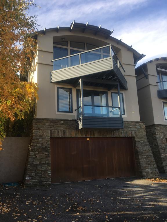 Luxury On Lakeside Wanaka Exterior foto