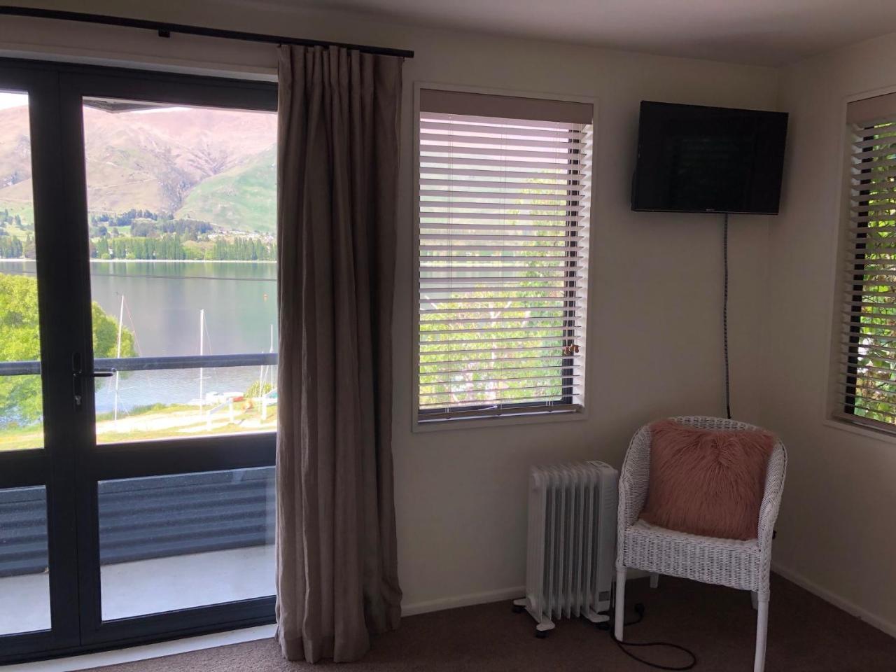 Luxury On Lakeside Wanaka Exterior foto